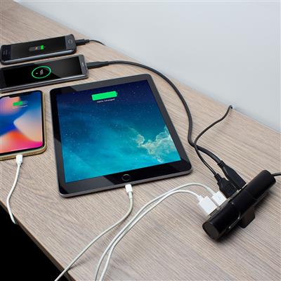 Desktop USB Charger 36W with 1 USB-C port with Power Delivery and 3 USB-A ports with Smart IC